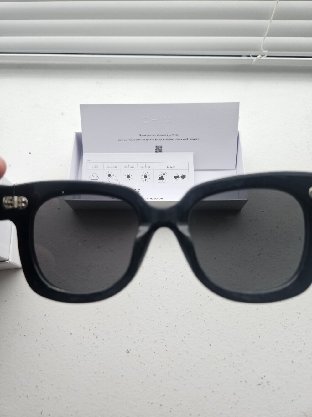πΆοΈ CHIMI 08 Black Sunglasses | Designed in Stockholm | Full Set w/ Case & Box - Picture 7 of 7